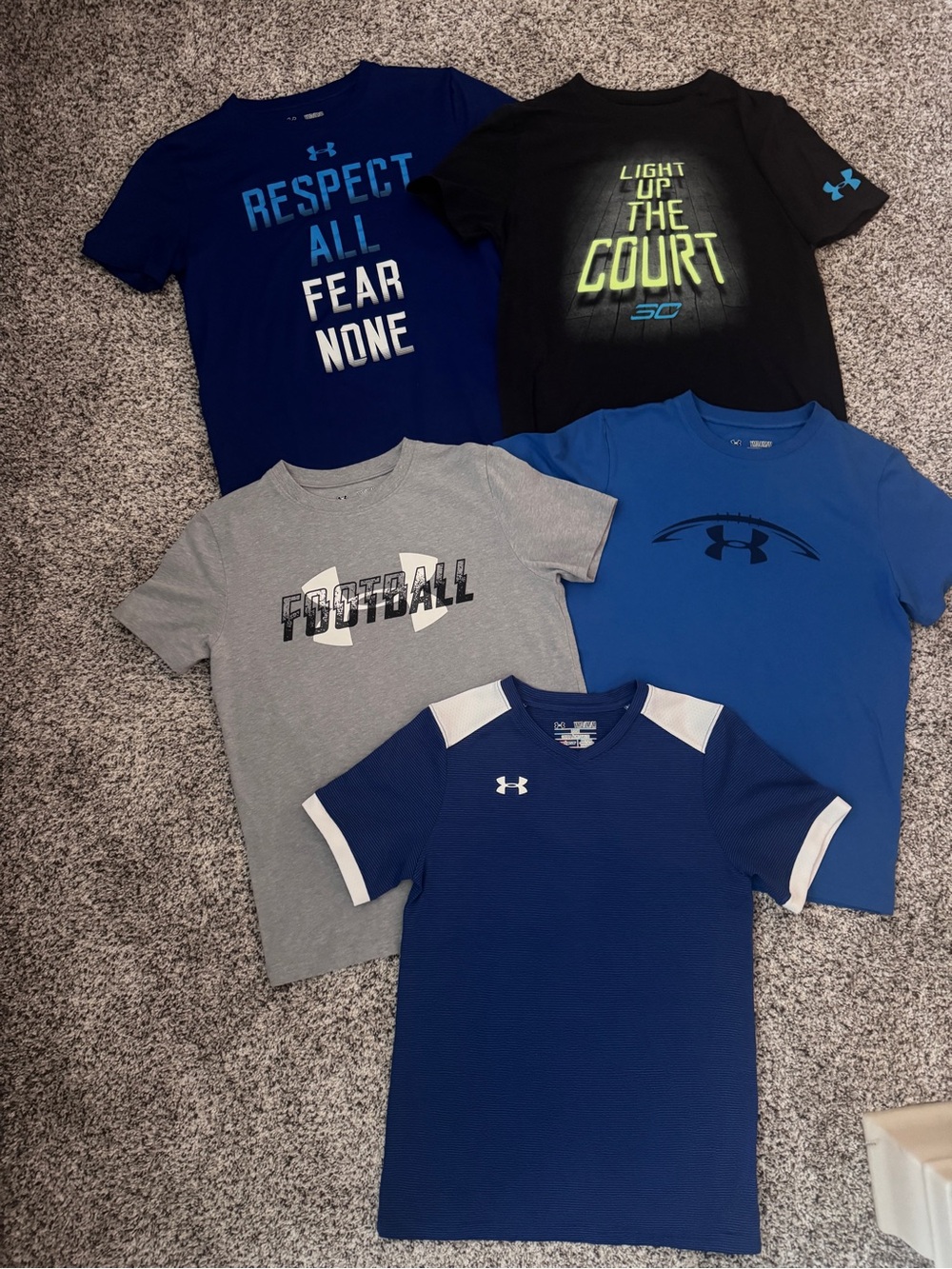 Under Armour Boys Youth Medium Activewear T-Shirt Bundle Lot of 5 Tees
